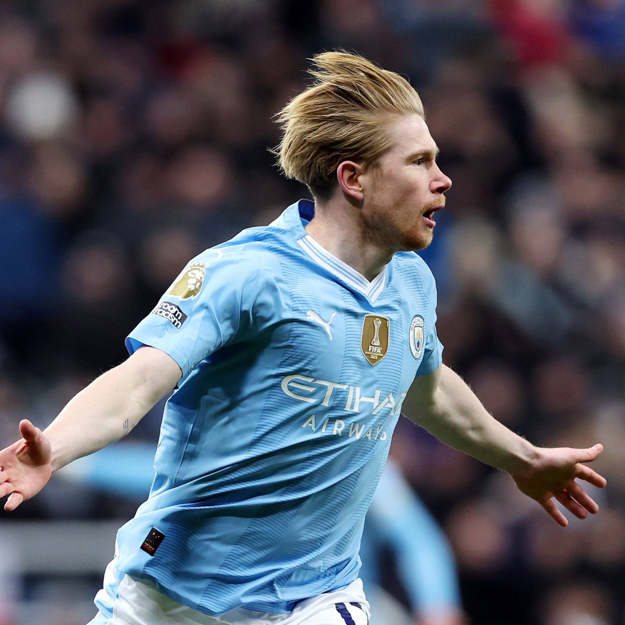 前LPL解说怒喷Uzi：名人堂你配进吗？拳头LOL负责人：今年全球总决赛会非常特别，开幕式将很壮观！